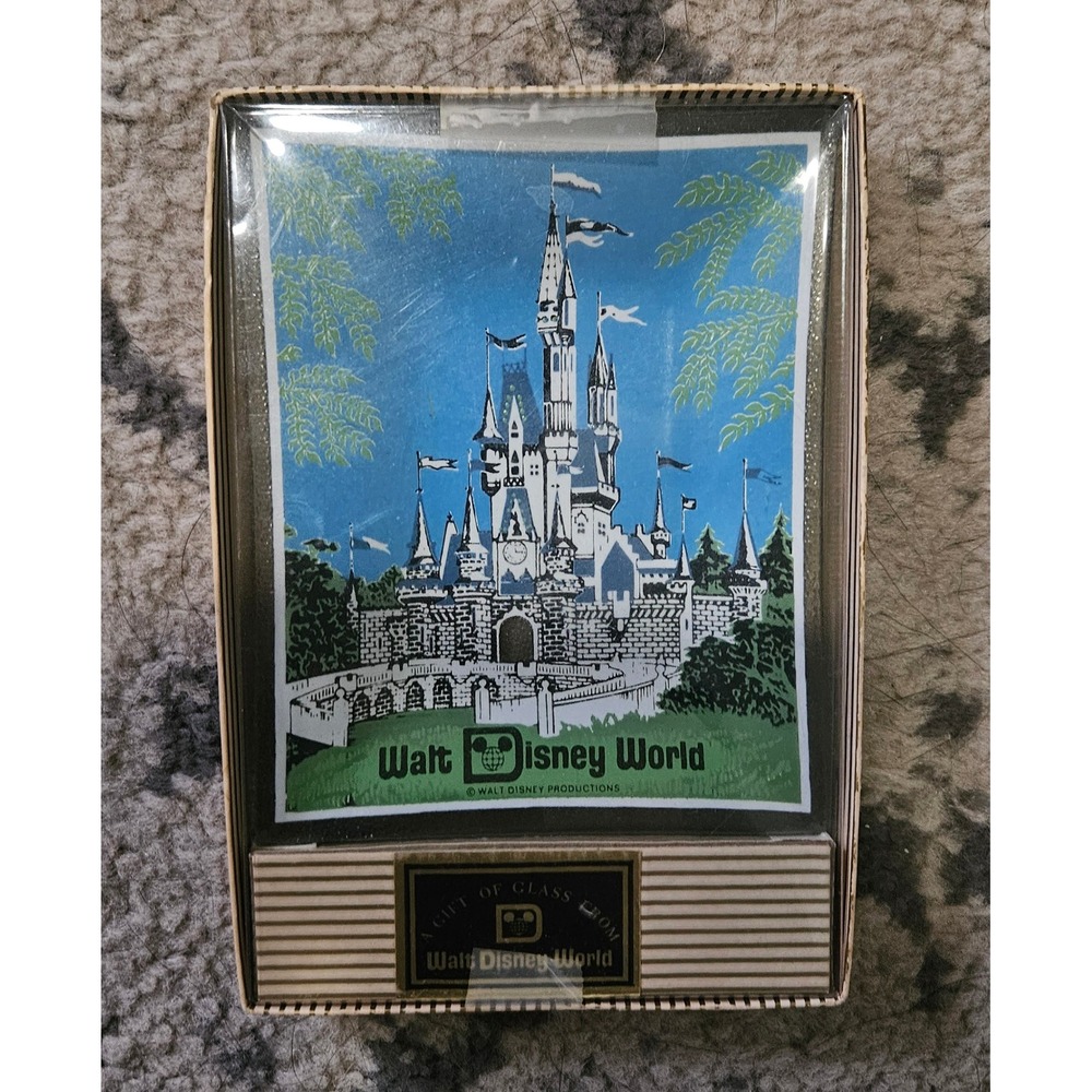 Vintage Walt Disney World Cinderella Castle Glass Tray Souvenir Gift Boxed